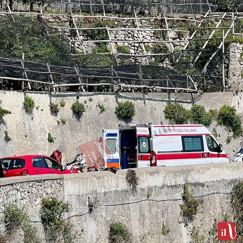 Positano Notizie Incidente Sulla Statale Amalfitana Scontro Tra Due Moto