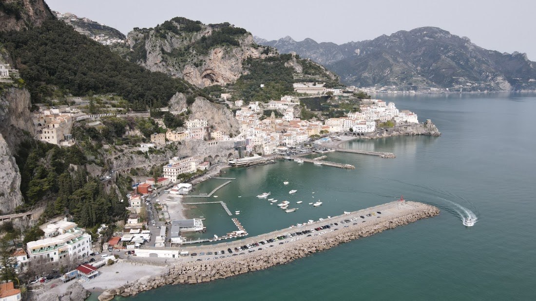 Positano Notizie Anche La Costa D Amalfi E Napoli Tra I Beni In