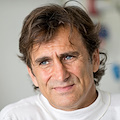 Alex Zanardi lascia l'ospedale: per il campione paralimpico Natale in famiglia