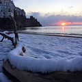 Allerta meteo per neve e vento forte, in zone interne Costiera nevica già da stamani /VIDEO