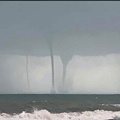 Allerta meteo, tromba marina a largo di Salerno