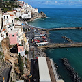 Amalfi il giorno dopo la frana, ruspe in azione e didattica in presenza sospesa. Milano: «Nessuna vittima o ferito»