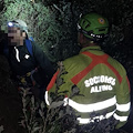 Amalfi: turista bloccato in zona impervia nella Valle delle Ferriere, imbragato e calato con le corde