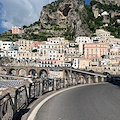 Atrani. Positivo al test rapido, turista straniera arrivata da Capodichino è in isolamento