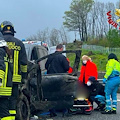 Auto contro guardrail sulla SS16Bis: non ce l'ha fatta la bimba di 8 mesi, grave la mamma 