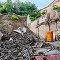 Castellammare di Stabia, crolla muro di un palazzo disabitato: evacuate dieci famiglie