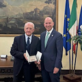 De Luca incontra l'ambasciatore americano Markell: «Campania ha legame ultrasecolare con gli USA»