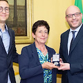 Dona un rene al figlio e gli salva la vita, la signora Agnese premiata alla Camera dei deputati