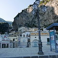 Good Morning Positano. Oggi la Chiesa Cristiana festeggia San Galdino Arcivescovo di Milano e Cardinale: cielo da nuvoloso a coperto