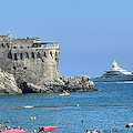 In Costa d'Amalfi ecco "Madsummer", yacht di lusso da 95 metri con elicottero / FOTO 