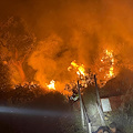 Incendio nella notte a Conca dei Marini / FOTO 