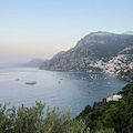 La Chiesa ricorda Santa Elena. Meteo: nuvolosità variabile. Good Morning Amalficoast