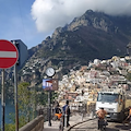 Lavori a Positano: dal 10 gennaio doppio senso di circolazione e divieto di sosta su via C. Colombo e via Pasitea 