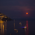 Lo spettacolo della "Superluna delle fragole" a Positano negli scatti di Fabio Fusco [FOTO] 