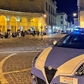 Movida violenta a Caserta: rissa fra giovani in piazza, minorenne finisce in ospedale 