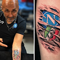 Napoli, Luciano Spalletti si tatua lo scudetto: presto riceverà la cittadinanza onoraria