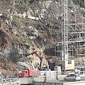 Positano: esplosa la prima mini carica sul cantiere dei parcheggi, è polemica