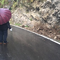 Positano, nuova frana: crollata macera sulla strada che porta a Montepertuso / FOTO 