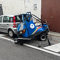 Positano, perde il controllo del mezzo e sbatte contro le auto parcheggiate /foto