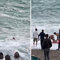 Positano, si tuffa nel mare agitato e rischia di annegare: turista salvato da giovani residenti