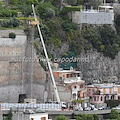 Positano, smontata la gru dal cantiere al cimitero di Liparlati /FOTO