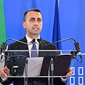 Reddito di Cittadinanza, per Di Maio non va abolito ma «modificato». La risposta del M5s: «Lasci in pace le famiglie in difficoltà»