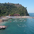 Rissa alla Marina di Vico tra concessionari di spiagge, cronaca di un’estate escandescente