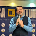 Salvini: "Stop ai monopattini troppo veloci"