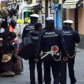 Sorrento, straniero rapina turista e poi aggredisce con una testata un passante 