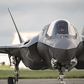 Stealth F-35, i caccia più costosi e problematici della storia: ora anche nucleari 
