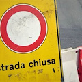 Strada chiusa a Positano per caduta massi, tecnici Anas sul posto per valutare riapertura