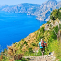 Sul Sentiero degli Dei si va solo di buon’ora, De Luca fa chiarezza sul trekking