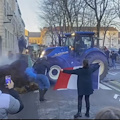 Trattori, la protesta in Francia e Belgio fino al cuore dell'Italia