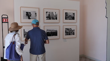 A Ravello la mostra con le foto di Paola Agosti dedicate alla Rivoluzione dei garofani portoghese