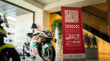 Al via il VesuvioMotor Show 2024: esposta la moto di Johann Zarco, pilota del team Honda LCR del MotoGp