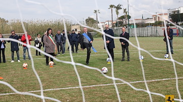 Bacoli, dopo 25 anni di abbandono riapre il centro sportivo di via Cuma