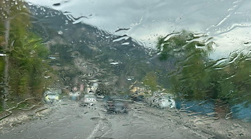 Campania, continua l'allerta meteo gialla 