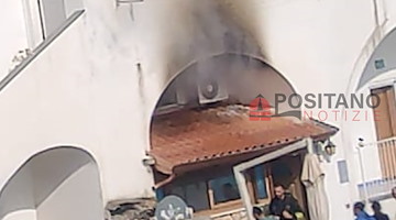 Conca dei Marini, incendio in appartamento: sul posto vigili del fuoco e volontari Resilienza 