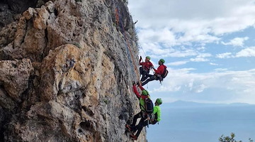 Costiera Amalfitana, verifiche tecniche del CNSAS presso le falesie di Capo d’Orso e di Monte San Liberatore