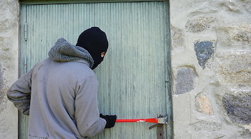 Il sindaco di Castelvenere (BN) mette in fuga quattro ladri: «Se avessi avuto il fucile, avrei sparato»