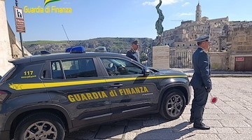 Immigrazione clandestina a Matera: impedito l’ingresso di 5.119 lavoratori extracomunitari irregolari