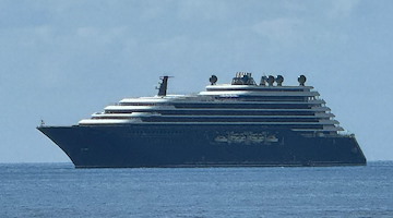 In Costa d'Amalfi fa tappa "Ilma", il super yacht a cinque stelle della Ritz-Carlton Yacht Collection