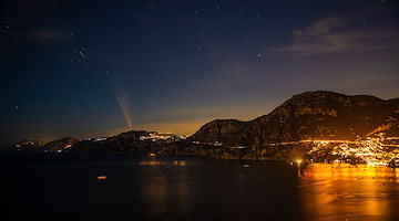 La Cometa C/2023 A3 incanta ancora il cielo di Positano: immagini spettacolari di Fabio Fusco