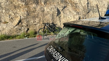 Maiori, incidente a Capo d'Orso tra moto e bici: ciclista in ospedale 