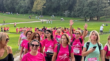 Napoli, 700 runners invadono Capodimonte in un fiume di solidarietà e colore