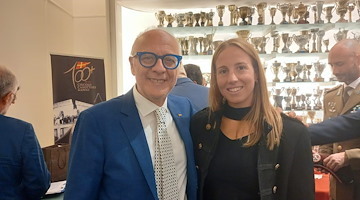 Napoli: premiata Ginevra Taddeucci, bronzo nella 10 km di nuoto in acque libere alle Olimpiadi di Parigi