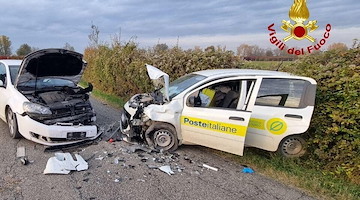 Poste Italiane: profitti d’oro, lavoratori in pericolo. “Precari in Rete” chiama in causa la politica