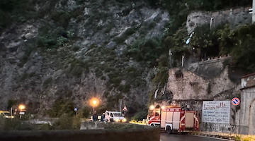 Ravello, pericolo caduta massi a Castiglione: stanotte strada chiusa per lavori / ORARI 