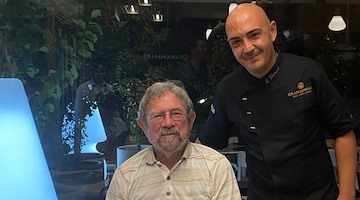 Salerno, la pizza di Granammare conquista John Michael Kosterlitz, premio Nobel per la fisica 