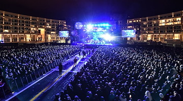 Salerno, tutto pronto per il Capodanno in piazza con Giorgia: info su corse, parcheggi e viabilità 